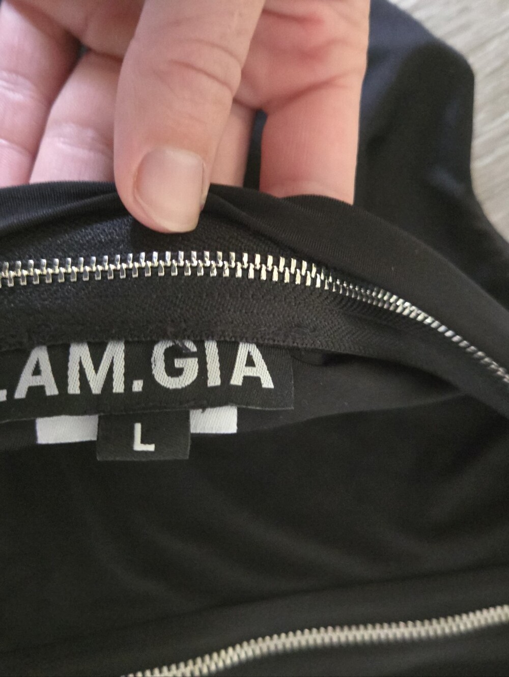 Gorgeous I Am Gia One Shoulder Black Zipper Top - Picture 3 of 5